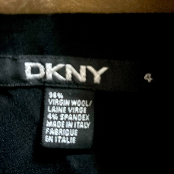 DKNY long wool coat with tan trimmed buttonholes, pockets and collar - Picture 6 of 9